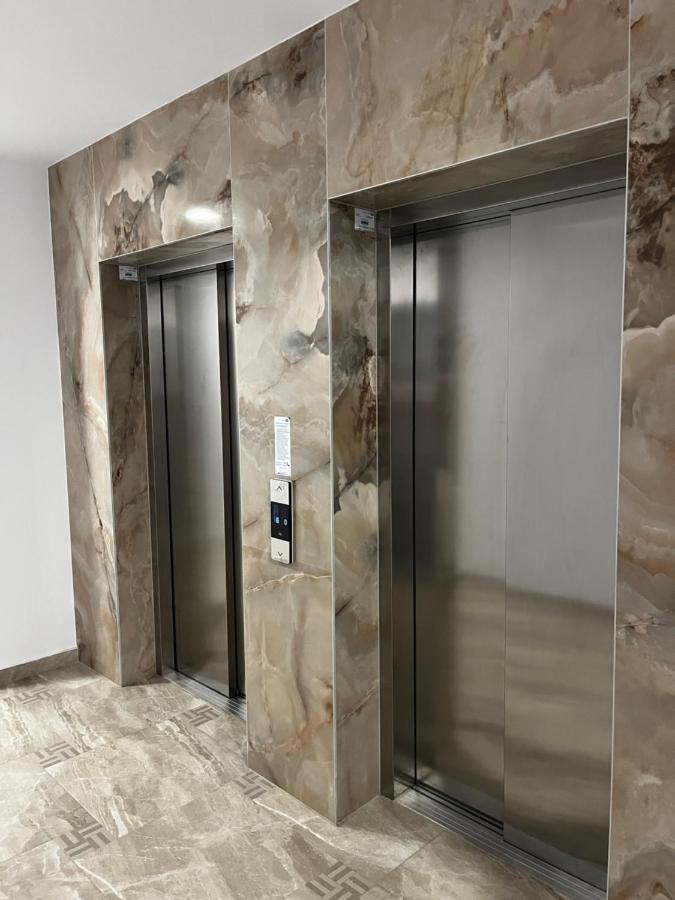 Ferienwohnung Apartament Modern Cu O Camera Timişoara Exterior foto