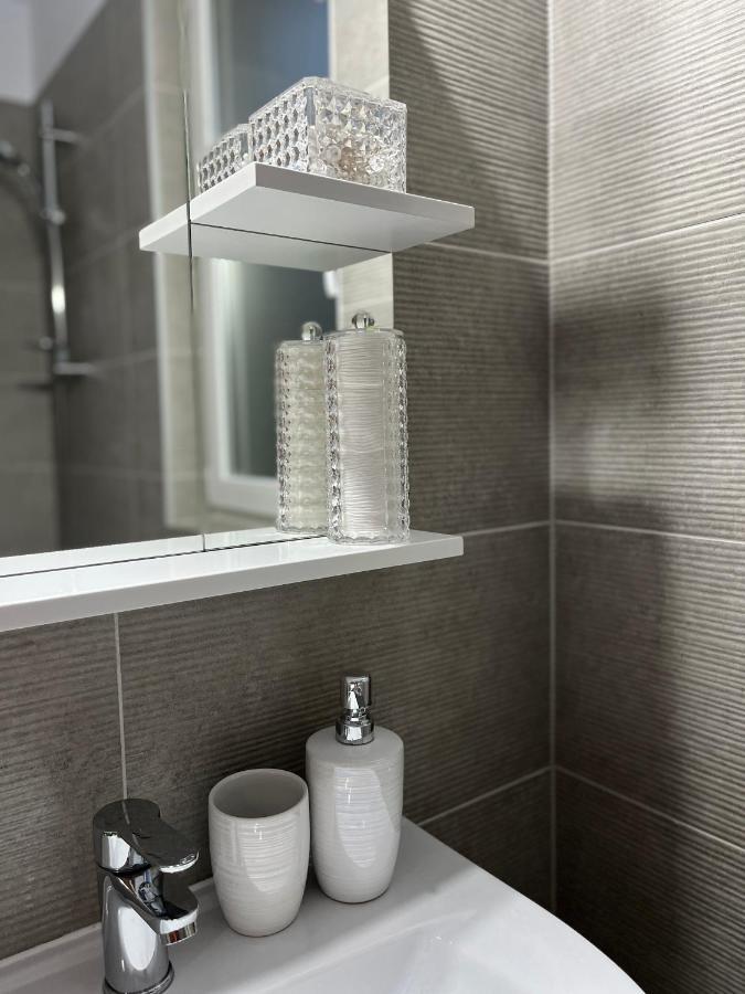 Ferienwohnung Apartament Modern Cu O Camera Timişoara Exterior foto