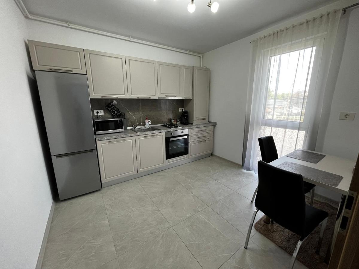Ferienwohnung Apartament Modern Cu O Camera Timişoara Exterior foto