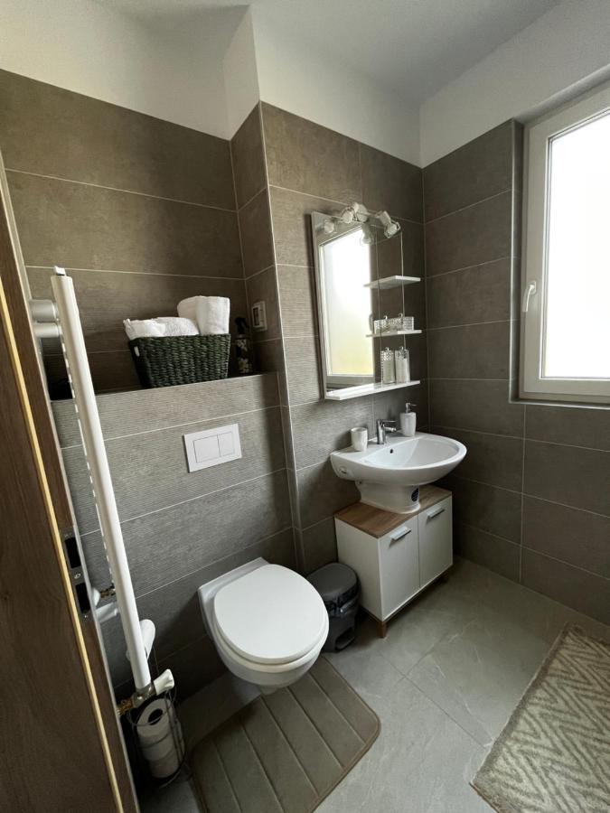 Ferienwohnung Apartament Modern Cu O Camera Timişoara Exterior foto